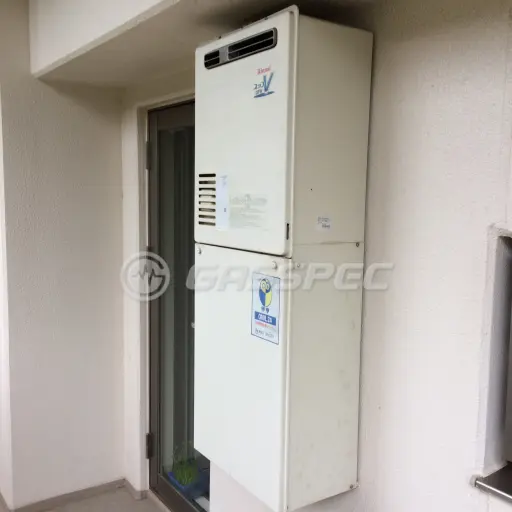 交換前の暖房熱源機（リンナイ RUFH-VD2400AW2-3）