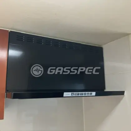 施工後のレンジフード（リンナイ LGR-3R-AP902BK）