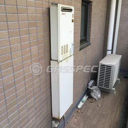 施工前の給湯器（OUR-1600）