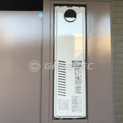 施工後の暖房熱源機（リンナイ RUFH-SA2400AW2-6）