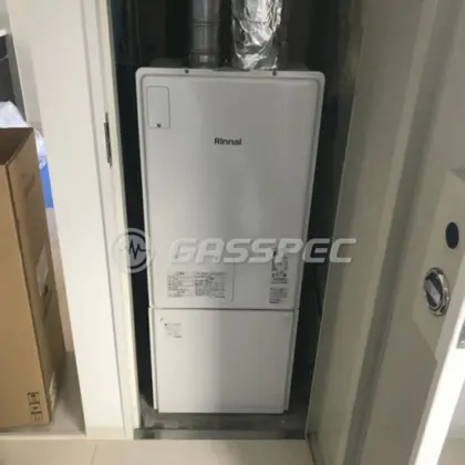 施工後の暖房熱源機（リンナイ RUFH-A2400AFF(A)）