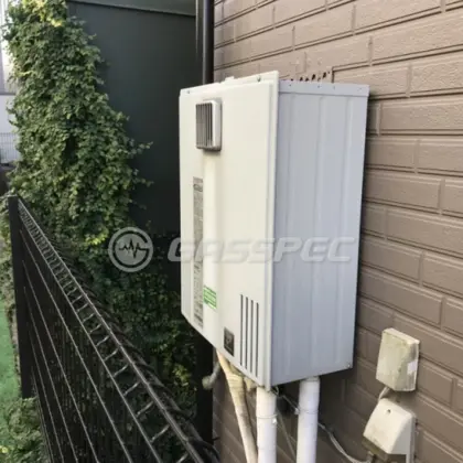 施工前の給湯器（GX-H2000AW-1）