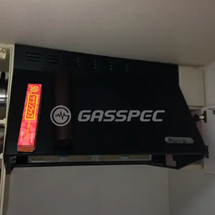 施工前のレンジフード