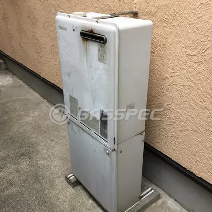 施工前の暖房熱源機（RH-100WN）