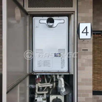 施工後の暖房熱源機（リンナイ RUFH-A2400AT2-1(A)）