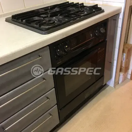 施工前のビルトインガスコンロ（PDK-36CGR1　GMO-U361E）