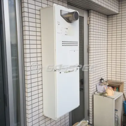 施工前の暖房熱源機（GTH-2434AWX）
