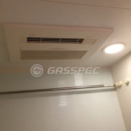 施工前の浴室乾燥機