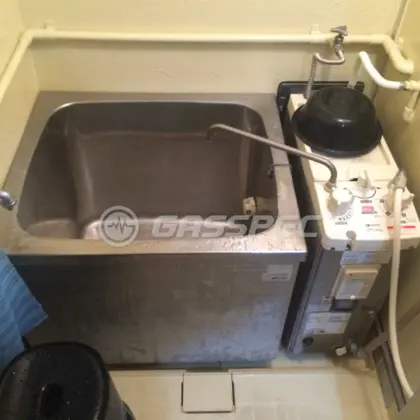施工前の給湯器（GBSQ-821D）