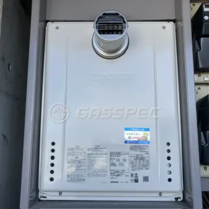 施工後の給湯器（ノーリツ GT-2470SAW-T BL）