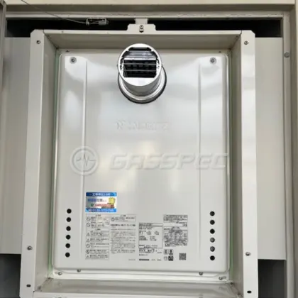 施工後の給湯器（ノーリツ GT-2470SAW-T BL）