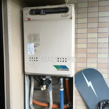 施工前の給湯器（GT-2400SAW）