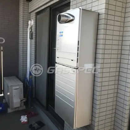 施工後の給湯器（パロマ FH-2423SATL）