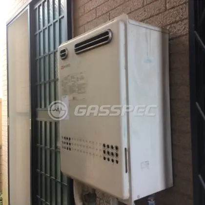 施工前の給湯器（GT-2412SAWX）