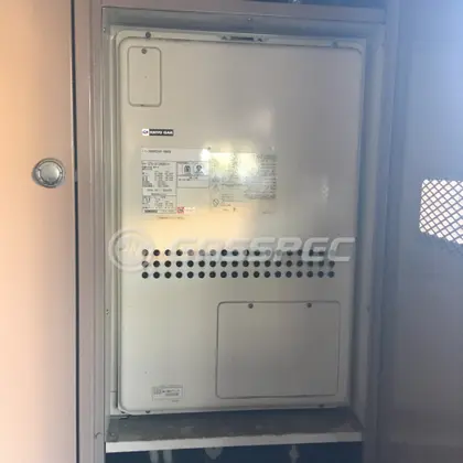 施工前の暖房熱源機（GTH-2413AWXH-H）