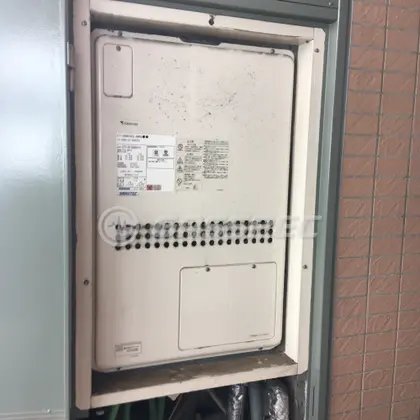 施工前の暖房熱源機（GTH-2413AWXH-H）