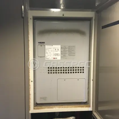 施工前の暖房熱源機（GTH-2417AWX3H-H）