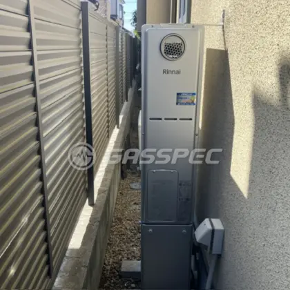 施工後の暖房熱源機（リンナイ RUFH-SE2408SAW2-3）
