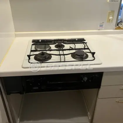施工前のビルトインガスコンロ（DG3068NR）