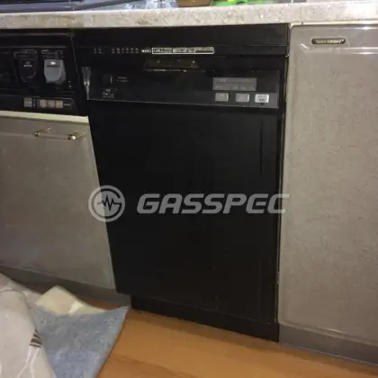施工前のビルトイン食洗機（KF-45B6SK）