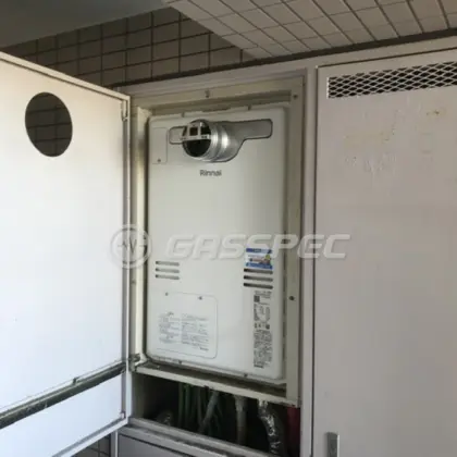 施工後の暖房熱源機（リンナイ RUFH-A2400AA2-3(A)）