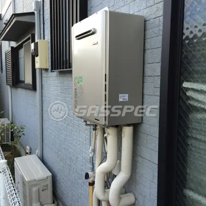 施工後の給湯器（リンナイ RUF-E2405SAW(A)）