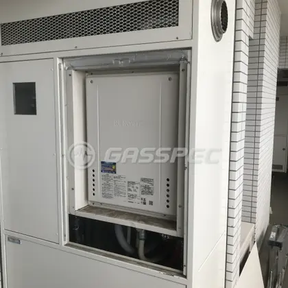施工後の給湯器（ノーリツ GT-2470SAW-H BL）