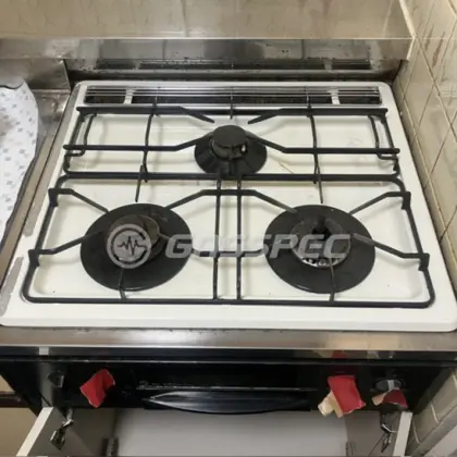 施工前のビルトインガスコンロ（C3G58KNLG）