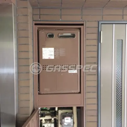 施工前の暖房熱源機（GTH-2413AWXH）