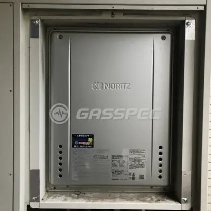施工後の給湯器（ノーリツ GT-CV2472SAW-H BL）