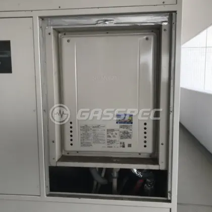 施工後の給湯器（ノーリツ GT-2470SAW-H BL）