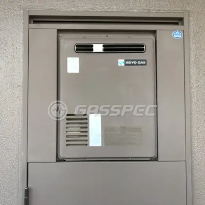施工前の暖房熱源機（RUFH-VD2400SAW2-3）