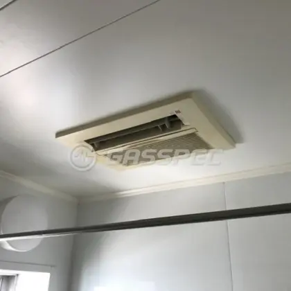 施工前の浴室乾燥機（ABD-3304KCSK-J3）