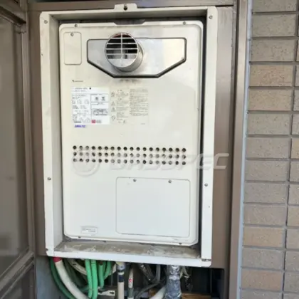 施工前の暖房熱源機（GTH-2413AWXH-T）