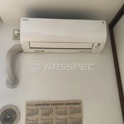 施工後のエアコン（ダイキン S403ATVP W）