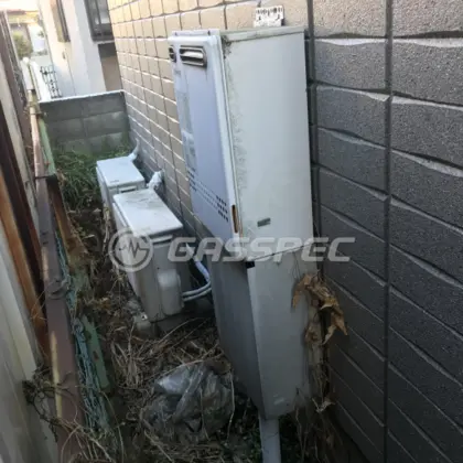 施工前の給湯器（GT-2422SAWX）