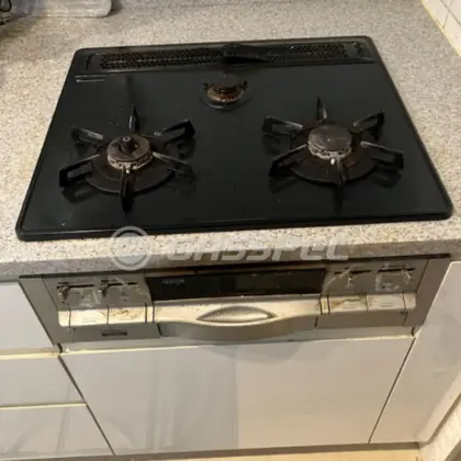 施工前のビルトインガスコンロ（DW32C8DDTR）