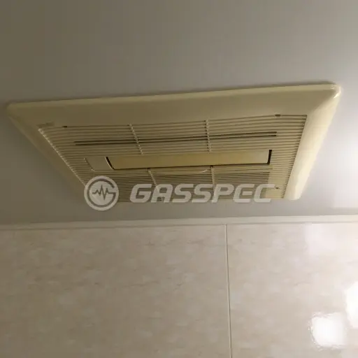 交換前の浴室乾燥機（ノーリツ BDV-3300UKNC-2-BL）