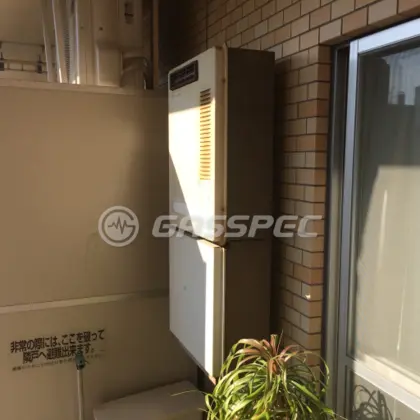施工前の給湯器（RGH160NSS）