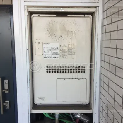 施工前の暖房熱源機（GTH-2417AWX3H-H）