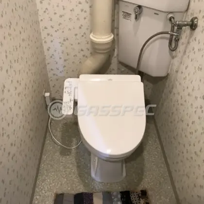 施工後の便座（TOTO TCF2223E）