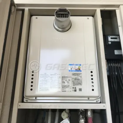 施工後の給湯器（ノーリツ GT-2470SAW-T BL）