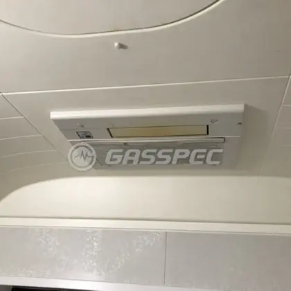 施工前の浴室乾燥機（RBH-C333K1SNDP）