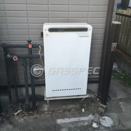 施工前の給湯器（GRQ-204SA）