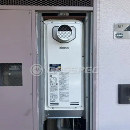 施工後の給湯器（リンナイ RUF-SA1615SAT(A)）