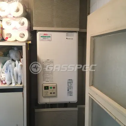 施工前の給湯器（KG-516FFSA-QU）