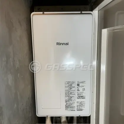 施工後の給湯器（リンナイ RUX-V1615SFFBA(A)-E）