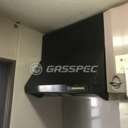 施工前のレンジフード