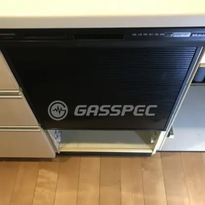 施工後のビルトイン食洗機（パナソニック NP-45RS9K）
