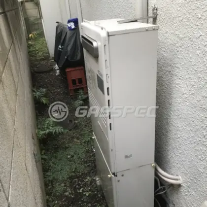 施工前の暖房熱源機（GTH-C2439AWX6H）